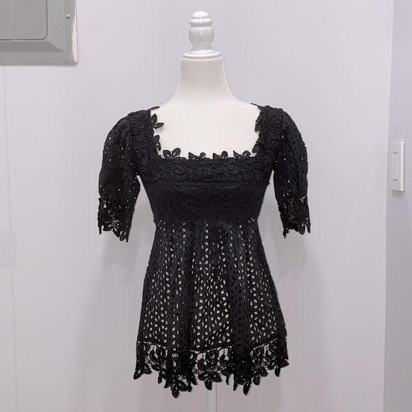 Tops - Flower Lace Eyelet Top